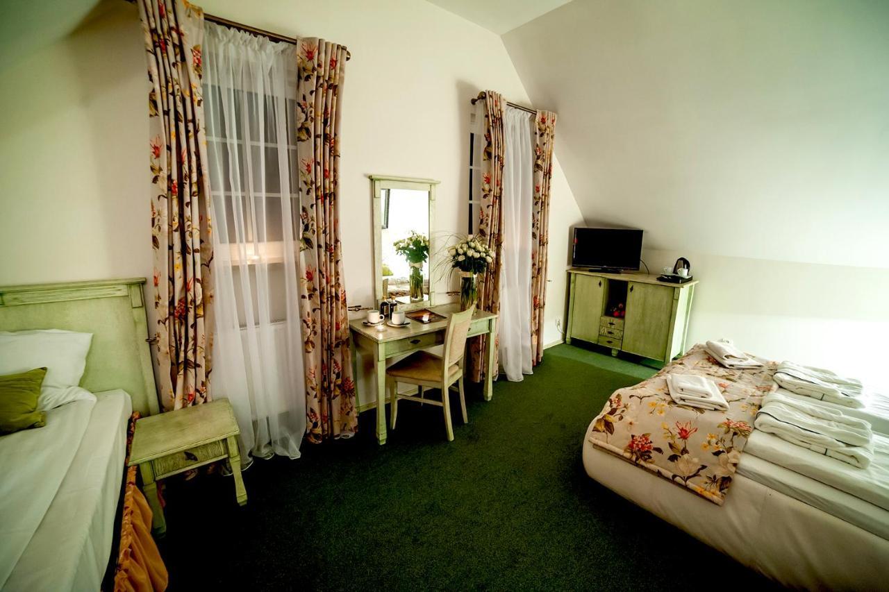 Hotel Osada Dankow Miłomłyn Exteriér fotografie