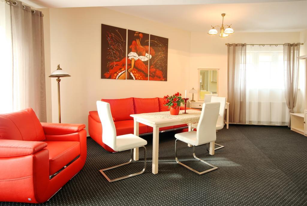 Hotel Osada Dankow Miłomłyn Exteriér fotografie
